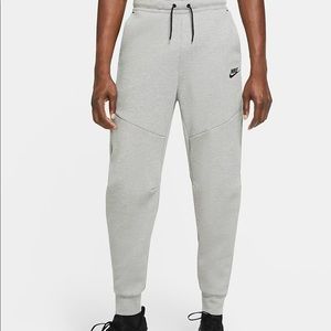 Nike Sportswear Tech Fleece Pants NWOT
